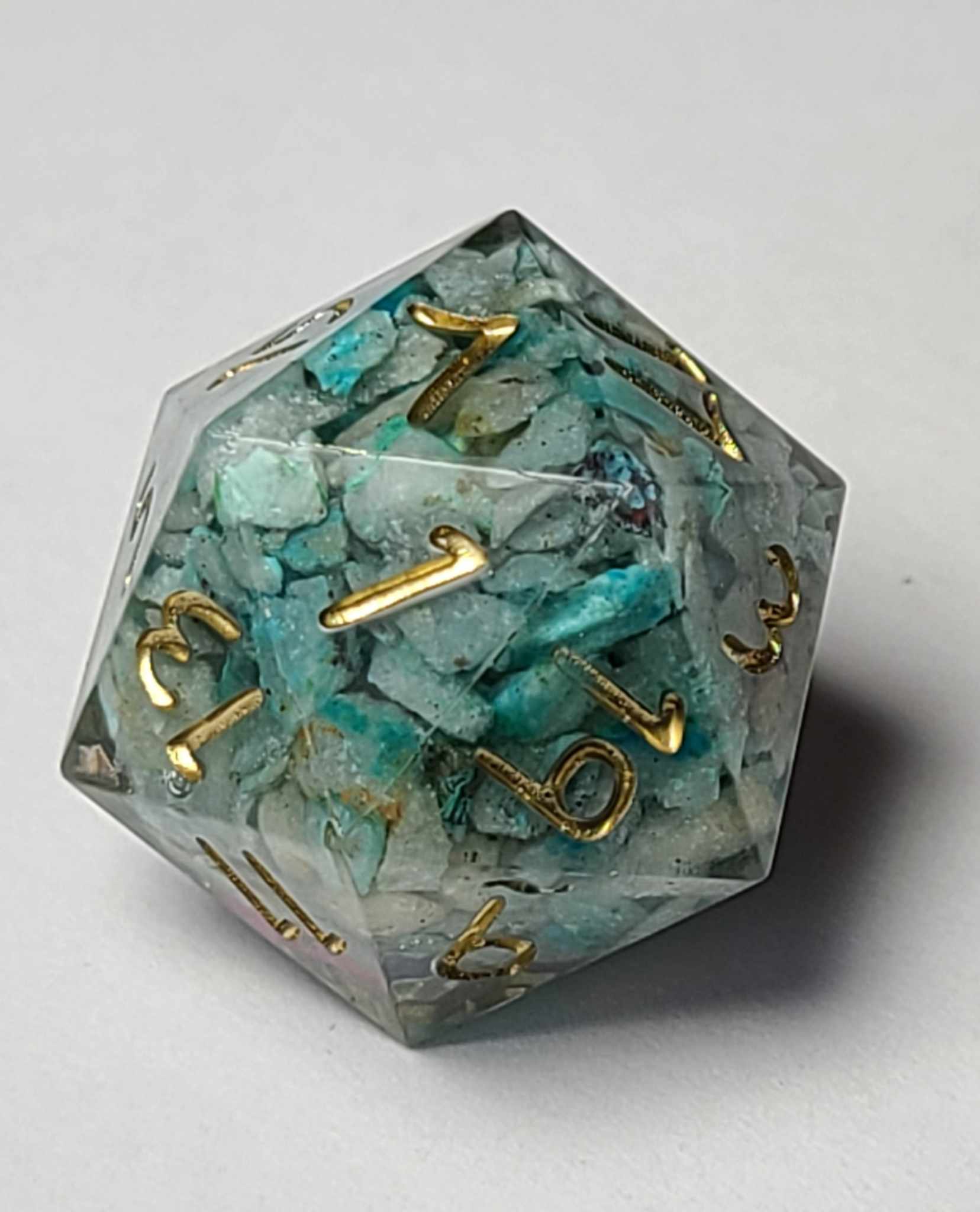 Chalcedony d20